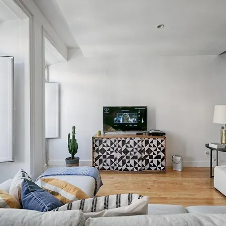Daire Deco Gem In Santa Catarina Lisboa